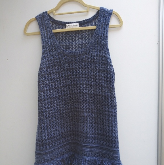 Top - Picture 2 of 2